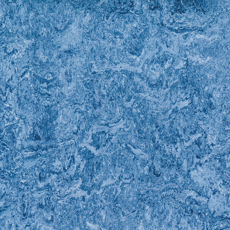 Résistance aux taches et revêtement de sol hétérogène à faible coût