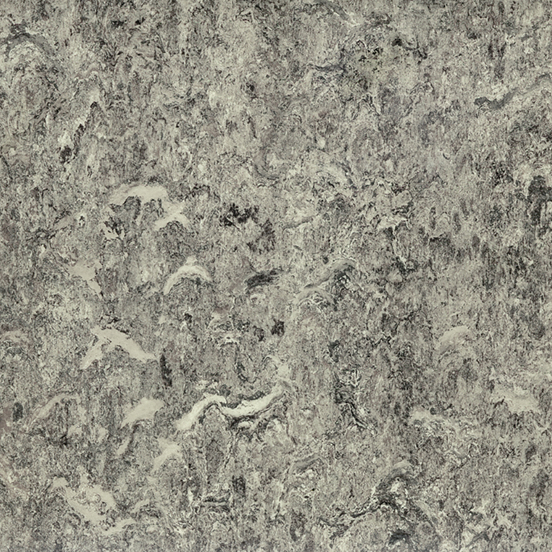 Résistance aux taches et revêtement de sol hétérogène à faible coût