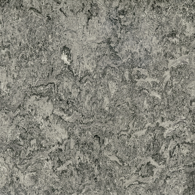 Résistance aux taches et revêtement de sol hétérogène à faible coût