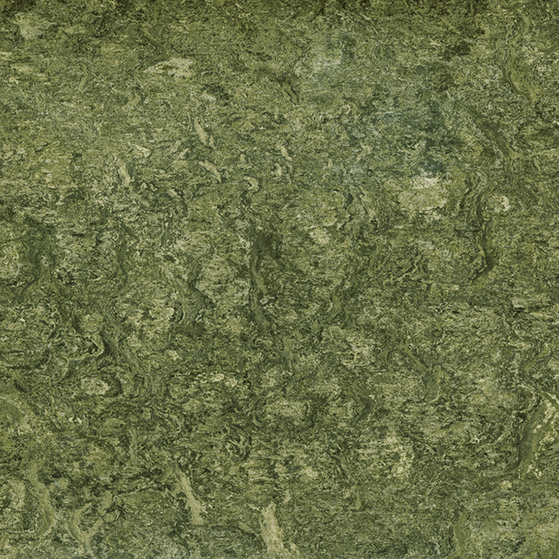 Résistance aux taches et revêtement de sol hétérogène à faible coût