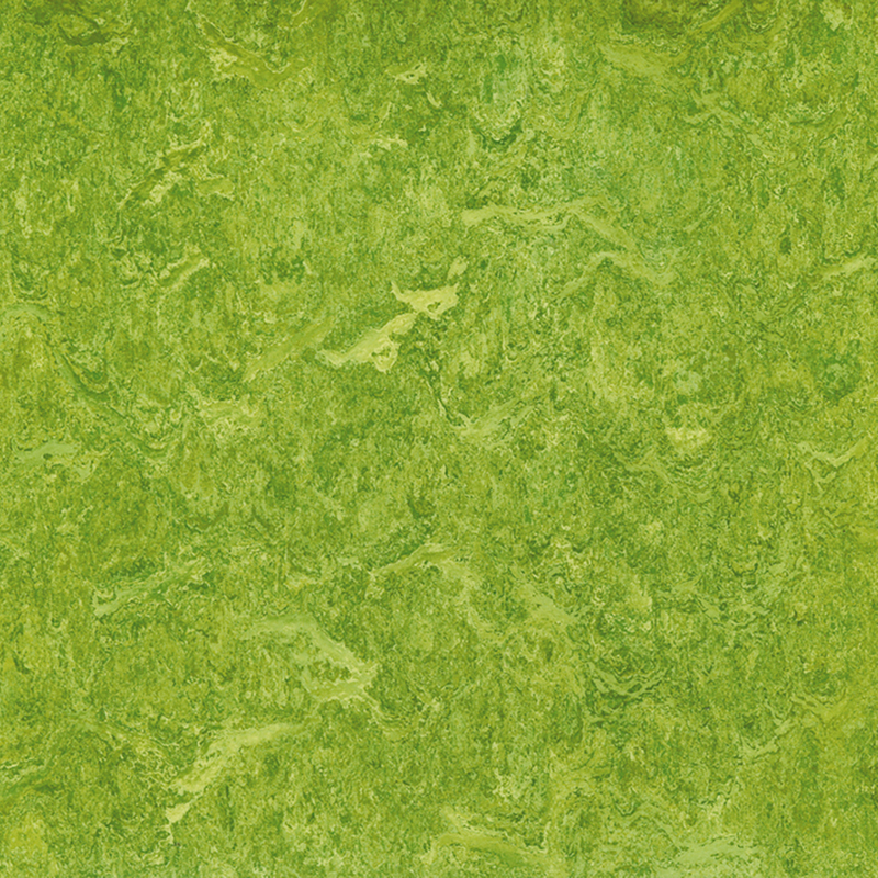 Résistance aux taches et revêtement de sol hétérogène à faible coût