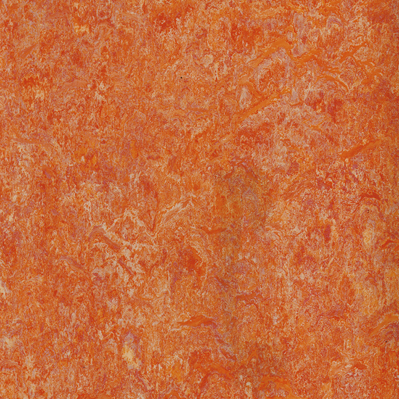 Résistance aux taches et revêtement de sol hétérogène à faible coût